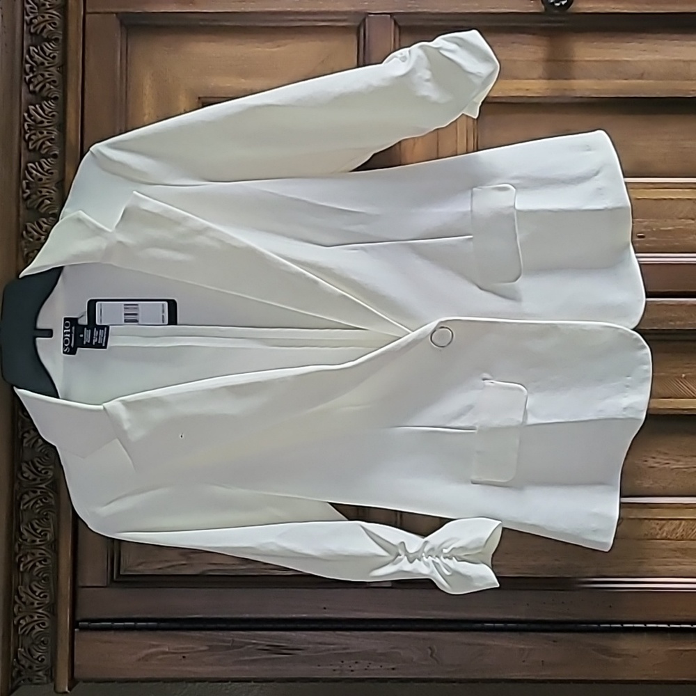 NWT SOHO Apparel Cream Blazer Jacket sz Small